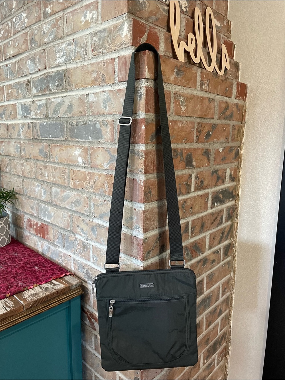 Baggallini Black Crossbody Nylon Travel Bag